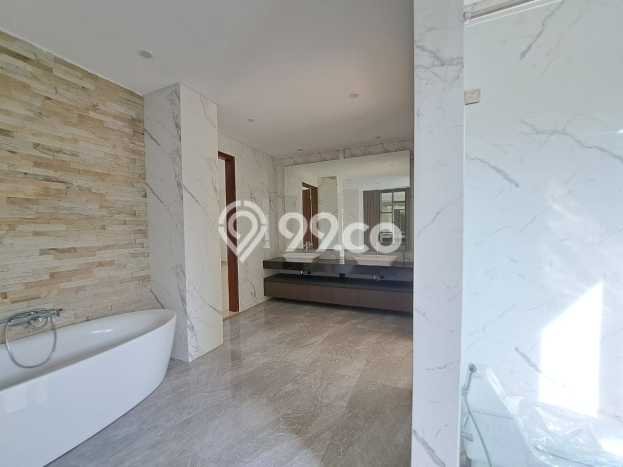 Dijual Rumah Luas Megah Dengan View Eksklusif di BSD Bukit Golf, Tangerang Dijual Rumah Luas Megah Dengan View Eksklusif di BSD Bukit Golf, Tangerang
