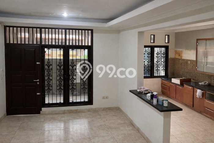 For Sale Rumah Mewah Exclusive di Duren Sawit, Jakarta Timur For Sale Rumah Mewah Exclusive di Duren Sawit, Jakarta Timur