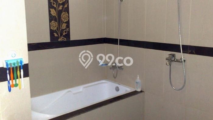 Ready to Use! Premium House LT 205m2 Desain Elegan di Cipinang Ready to Use! Premium House LT 205m2 Desain Elegan di Cipinang
