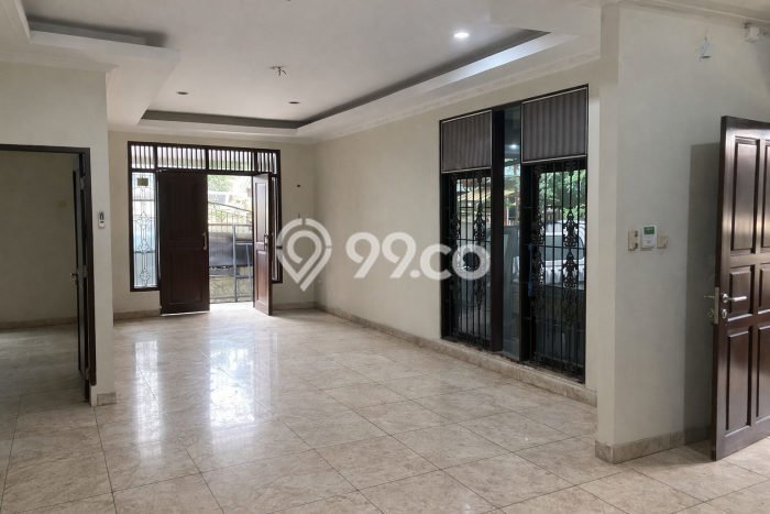 For Sale Rumah Mewah Exclusive di Duren Sawit, Jakarta Timur For Sale Rumah Mewah Exclusive di Duren Sawit, Jakarta Timur