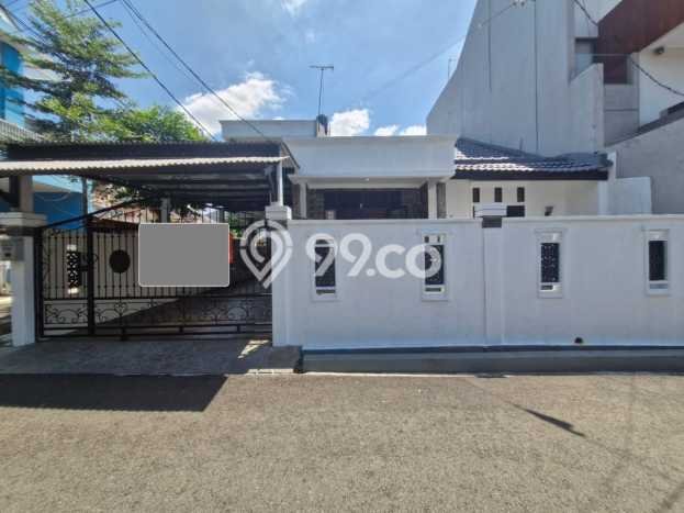 For Sale Rumah Mewah Exclusive di Duren Sawit, Jakarta Timur For Sale Rumah Mewah Exclusive di Duren Sawit, Jakarta Timur