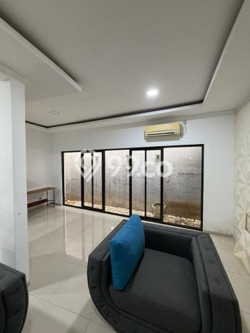 Rumah Sewa Jakarta Timur LT 150m2 LB 200m2 Area Bambu Apus Rumah Sewa Jakarta Timur LT 150m2 LB 200m2 Area Bambu Apus