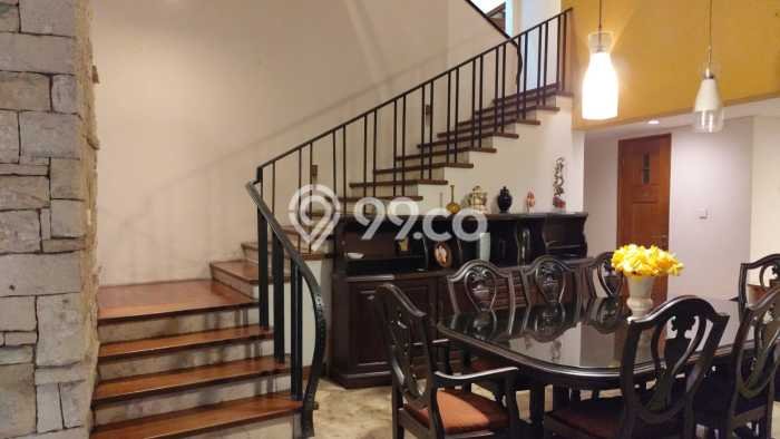 Rumah Mewah Siap Huni LT 726m2 di Kebayoran Baru, Jakarta Selatan Rumah Mewah Siap Huni LT 726m2 di Kebayoran Baru, Jakarta Selatan