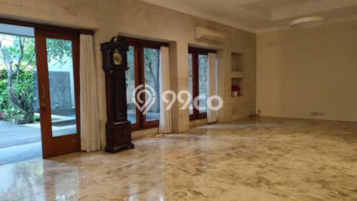 Rumah Mewah Siap Huni LT 726m2 di Kebayoran Baru, Jakarta Selatan Rumah Mewah Siap Huni LT 726m2 di Kebayoran Baru, Jakarta Selatan