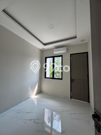 Jual Rumah Bagus Siap Huni LB 138m2 di BSD, Tangerang Selatan Jual Rumah Bagus Siap Huni LB 138m2 di BSD, Tangerang Selatan