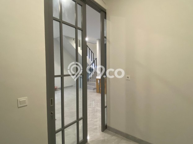 Dijual Hunian Mewah dengan Fasilitas Sekitar Komplit di BSD, Tangerang Selatan Dijual Hunian Mewah dengan Fasilitas Sekitar Komplit di BSD, Tangerang Selatan