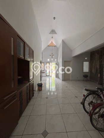 For Sale! Luxury House LT 160m2 Desain Modern di Alam Sutera For Sale! Luxury House LT 160m2 Desain Modern di Alam Sutera