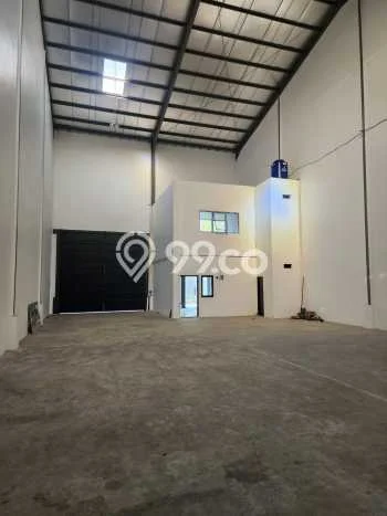 Disewakan Gudang di Kawasan Ramai Daan Mogot Luas 350m2 Disewakan Gudang di Kawasan Ramai Daan Mogot Luas 350m2