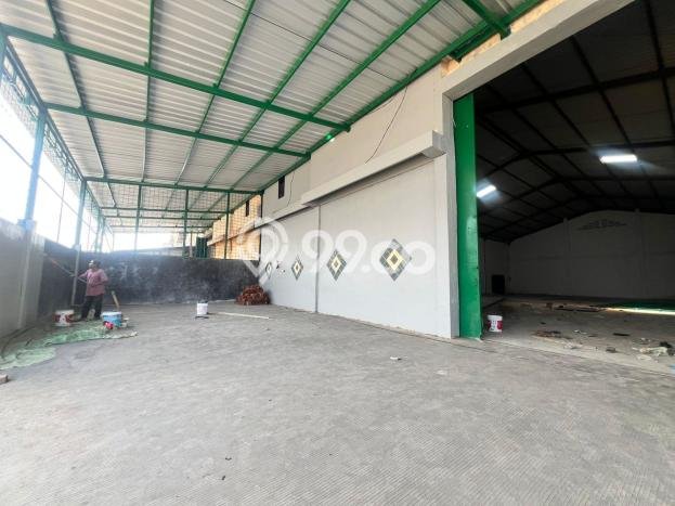 Gudang Disewa di Tangerang dengan LB 480m2 Area Komersial Ramai Gudang Disewa di Tangerang dengan LB 480m2 Area Komersial Ramai