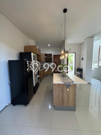 Jual Rumah Mewah Megah Dengan View Eksklusif di Seminyak, Badung Jual Rumah Mewah Megah Dengan View Eksklusif di Seminyak, Badung