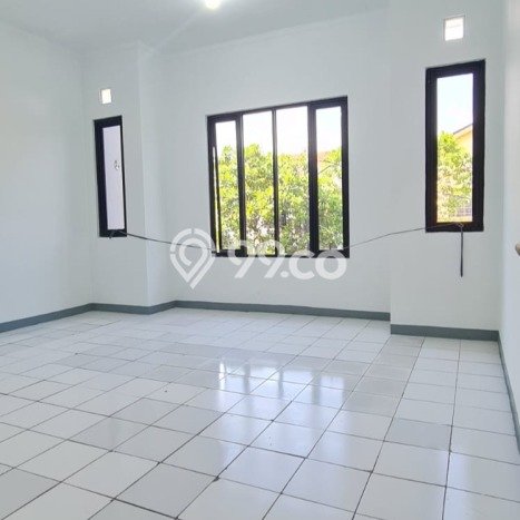 Ruko Dijual di Bandung LT 85m2 & LB 160m2 Lokasi Terbaik! Ruko Dijual di Bandung LT 85m2 & LB 160m2 Lokasi Terbaik!