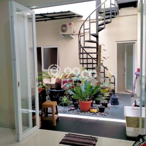 Hunian Elit LB 250m2 Siap Huni Desain Elegan di BKR, Bandung Hunian Elit LB 250m2 Siap Huni Desain Elegan di BKR, Bandung