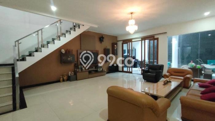 For Sale! Luxury House LT 258m2 Desain Elegan di Setiabudi For Sale! Luxury House LT 258m2 Desain Elegan di Setiabudi