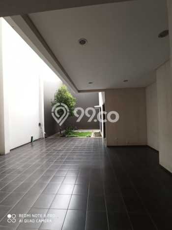 Jual Rumah Luas Elegan Dengan View Eksklusif di Singgasana, Bandung Jual Rumah Luas Elegan Dengan View Eksklusif di Singgasana, Bandung