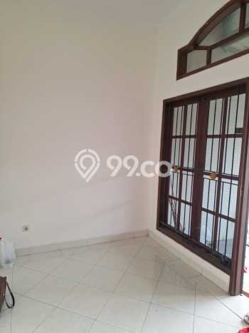 Rumah Modern 2 KT di Taman Kopo Indah Bandung Unfurnished Rumah Modern 2 KT di Taman Kopo Indah Bandung Unfurnished