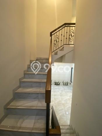 Jual Rumah Eksklusif 4 KT di Pondok Gede, Bekasi Jual Rumah Eksklusif 4 KT di Pondok Gede, Bekasi