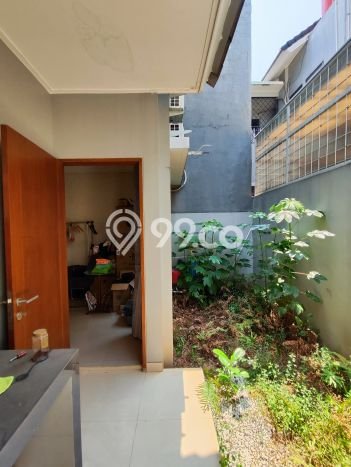 Jual Rumah Eksklusif 3 KT di Cibubur, Bekasi Jual Rumah Eksklusif 3 KT di Cibubur, Bekasi