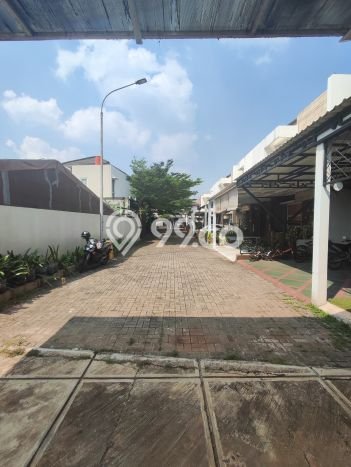 Rumah Luas Asri 4 KT Siap Huni di Caman Bekasi Rumah Luas Asri 4 KT Siap Huni di Caman Bekasi