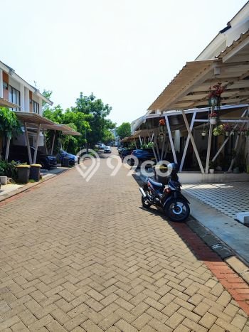 Jual Rumah Eksklusif 3 KT di Cibubur, Bekasi Jual Rumah Eksklusif 3 KT di Cibubur, Bekasi