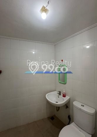 Rumah Mewah LB 200m2 Siap Pakai Desain Elegan di Pondok Indah, Jakarta Selatan Rumah Mewah LB 200m2 Siap Pakai Desain Elegan di Pondok Indah, Jakarta Selatan