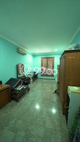 PROPERTI UNGGULAN! Rumah Strategis area Duren Tiga, Luas 563m² LB 440m² PROPERTI UNGGULAN! Rumah Strategis area Duren Tiga, Luas 563m² LB 440m²