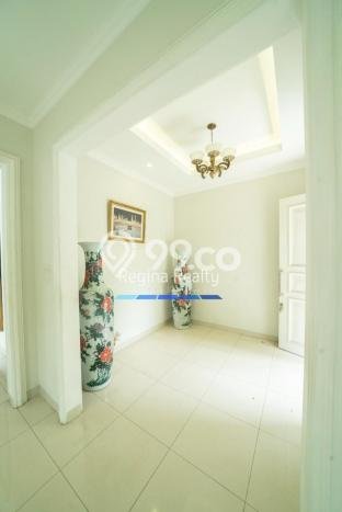 Dijual Murah Rumah Cantik di Dukuh Patra, Jakarta Selatan Dijual Murah Rumah Cantik di Dukuh Patra, Jakarta Selatan