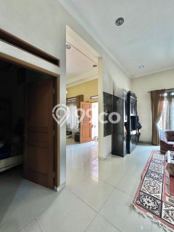 Dijual Rumah Strategis Bagus Punya 4 KT di Jagakarsa Jakarta Selatan SHM Dijual Rumah Strategis Bagus Punya 4 KT di Jagakarsa Jakarta Selatan SHM
