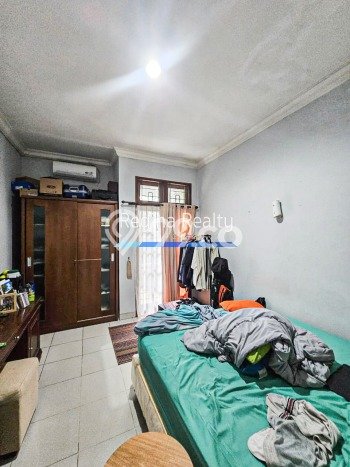 Siap Huni Hunian Elit 6 Kamar di Kebayoran Baru Dekat ke Mana Pun Siap Huni Hunian Elit 6 Kamar di Kebayoran Baru Dekat ke Mana Pun