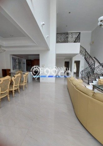 Rumah Mewah LB 450m2 Siap Huni Desain Elegan di Pondok Indah, Jakarta Selatan Rumah Mewah LB 450m2 Siap Huni Desain Elegan di Pondok Indah, Jakarta Selatan