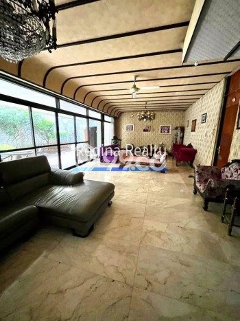 Ready to Use! Luxury House LT 731m2 Desain Elegan di Simprug Ready to Use! Luxury House LT 731m2 Desain Elegan di Simprug