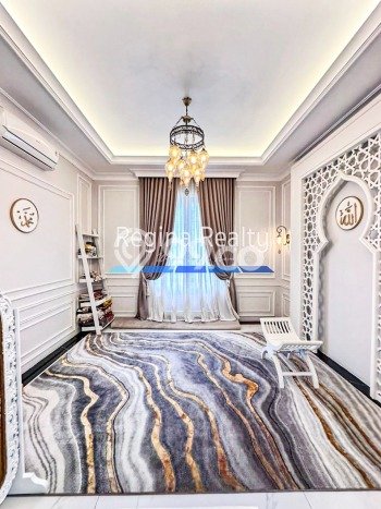 Rumah Elit Modern Tanpa Renovasi di Pondok Indah Jakarta Selatan Rumah Elit Modern Tanpa Renovasi di Pondok Indah Jakarta Selatan