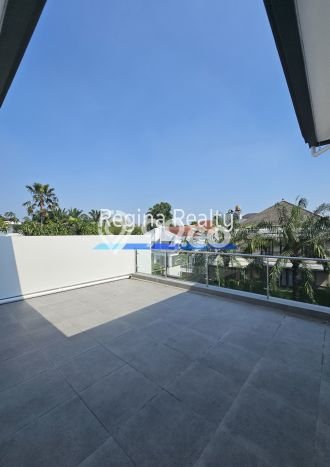 For Sale! Luxury House LT 397m2 Desain Elegan di Pondok Indah For Sale! Luxury House LT 397m2 Desain Elegan di Pondok Indah