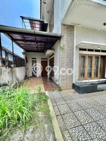 Dijual Rumah Strategis Bagus Punya 4 KT di Jagakarsa Jakarta Selatan SHM Dijual Rumah Strategis Bagus Punya 4 KT di Jagakarsa Jakarta Selatan SHM
