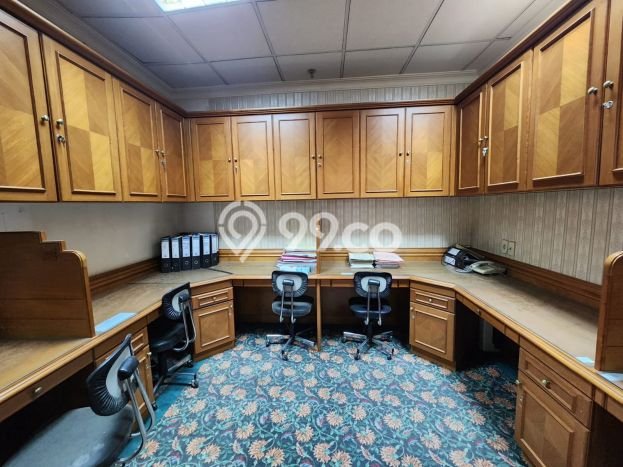 Kantor Dijual di Prime Area Jakarta Selatan Luas 189m2 Kantor Dijual di Prime Area Jakarta Selatan Luas 189m2