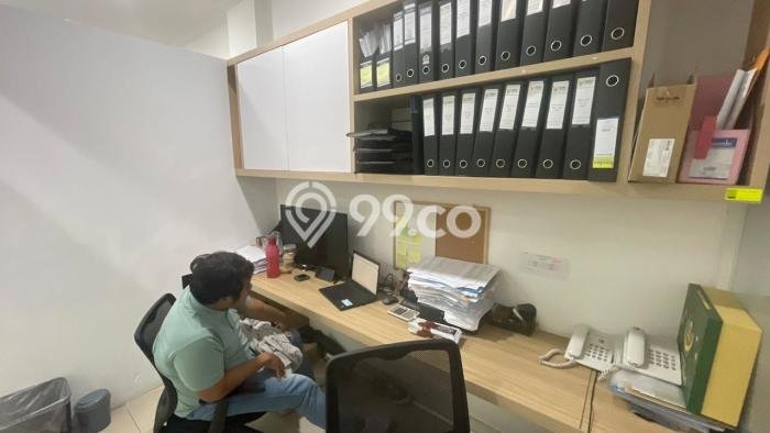 Ruko Dijual di Prime Area Jakarta Barat Luas 250m2 Ruko Dijual di Prime Area Jakarta Barat Luas 250m2