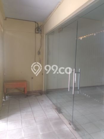 INVESTASI POTENSIAL! Ruko di , Luas 200m2m², Potensi Keramaian Tinggi INVESTASI POTENSIAL! Ruko di , Luas 200m2m², Potensi Keramaian Tinggi