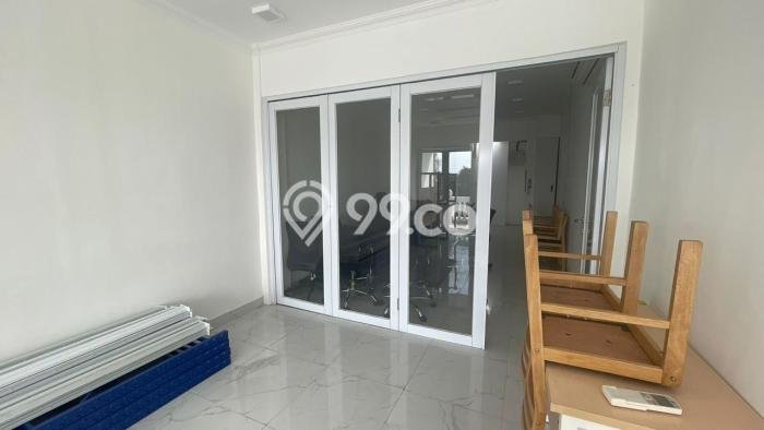 Ruko Dijual di Prime Area Jakarta Barat Luas 250m2 Ruko Dijual di Prime Area Jakarta Barat Luas 250m2