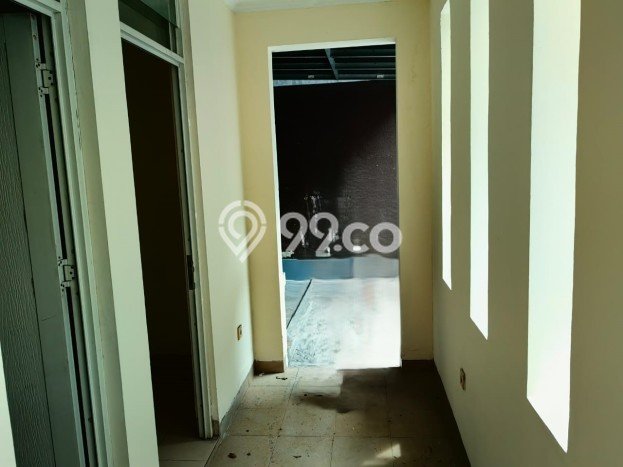 Disewakan Rumah Harga Terjangkau di Green Lake City Jakarta Barat dengan 4 Kamar Tidur Disewakan Rumah Harga Terjangkau di Green Lake City Jakarta Barat dengan 4 Kamar Tidur