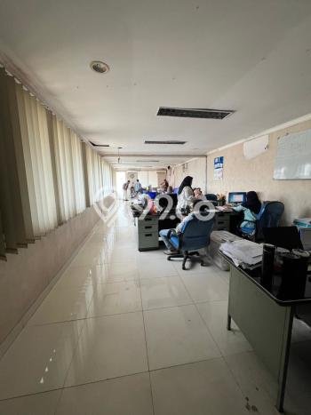 Area Ramai! Pabrik Dijual di Cakung untuk Bisnis Luas Bangunan 0m2 Area Ramai! Pabrik Dijual di Cakung untuk Bisnis Luas Bangunan 0m2