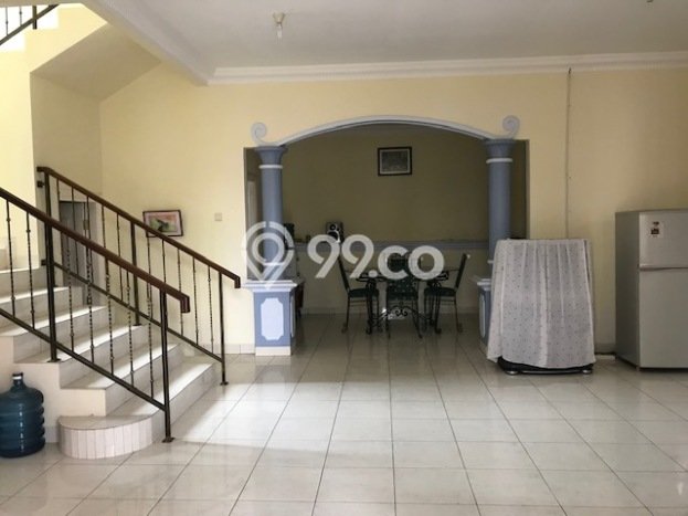 Rumah Mewah LB 700m2 Siap Huni Desain Elegan di Puncak, Bogor Rumah Mewah LB 700m2 Siap Huni Desain Elegan di Puncak, Bogor