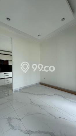 Rumah Mewah LB 352m2 Siap Huni Desain Elegan di BSD The Icon, Tangerang Rumah Mewah LB 352m2 Siap Huni Desain Elegan di BSD The Icon, Tangerang