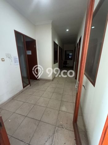 Gudang Lokasi Strategis Kawasan , Luas 369m2m², Jalan Utama Gudang Lokasi Strategis Kawasan , Luas 369m2m², Jalan Utama