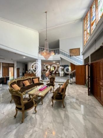 Jual Rumah Mewah Megah Dengan View Eksklusif di Petukangan, Jakarta Selatan Jual Rumah Mewah Megah Dengan View Eksklusif di Petukangan, Jakarta Selatan