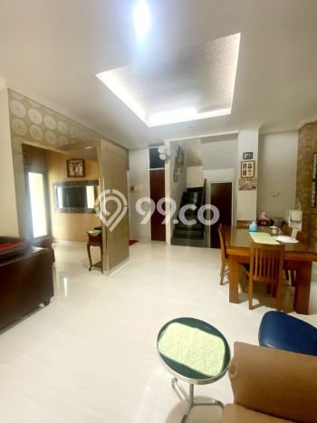 For Sale! Premium House LT 203m2 Desain Elegan di BSD Sevilla For Sale! Premium House LT 203m2 Desain Elegan di BSD Sevilla
