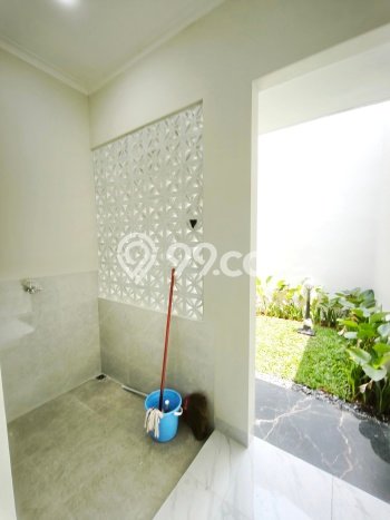 Rumah Elit LB 207m2 Siap Huni Desain Elegan di BSD Nusaloka, Tangerang Rumah Elit LB 207m2 Siap Huni Desain Elegan di BSD Nusaloka, Tangerang