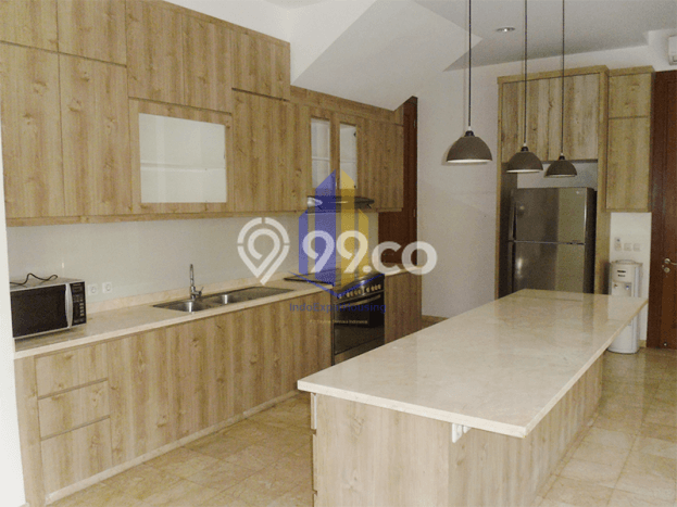 Rumah sewa siap pakai 5 KT di Kemang, Jakarta Selatan Rumah sewa siap pakai 5 KT di Kemang, Jakarta Selatan