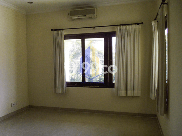 Disewakan! Rumah 4 Kamar Tidur &
3 Kamar Mandi di Pejaten, Jakarta Selatan Disewakan! Rumah 4 Kamar Tidur &
3 Kamar Mandi di Pejaten, Jakarta Selatan