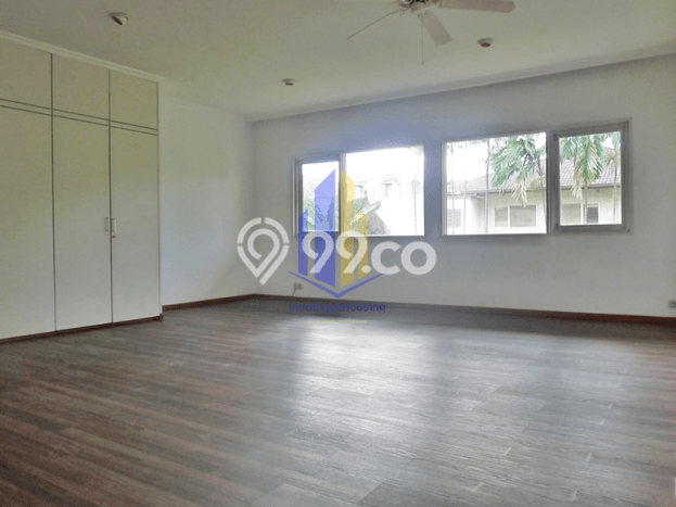 Disewakan Rumah Murah di Cipete Jakarta Selatan Punya 4 KT Disewakan Rumah Murah di Cipete Jakarta Selatan Punya 4 KT