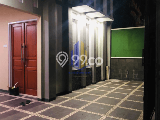 Rumah Disewakan Jakarta Selatan LT 120m2 LB 220m2 Area Kemang Rumah Disewakan Jakarta Selatan LT 120m2 LB 220m2 Area Kemang