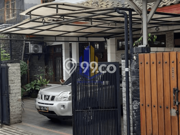 Siap Huni Rumah Mewah 3 Kamar di Kebayoran Baru Dekat ke Mana Saja Siap Huni Rumah Mewah 3 Kamar di Kebayoran Baru Dekat ke Mana Saja